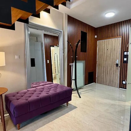 - Hlavna Ulica, Centrum, Netflix, Parking * Kosice