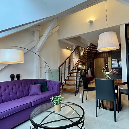 - Hlavna Ulica, Centrum, Netflix, Parking Košice