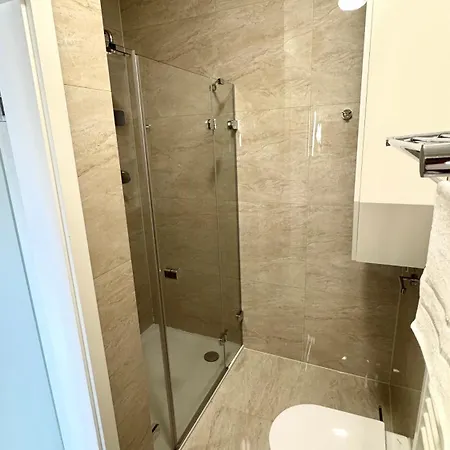 Apartamento - Hlavná Ulica, Centrum, Netflix, Parking *