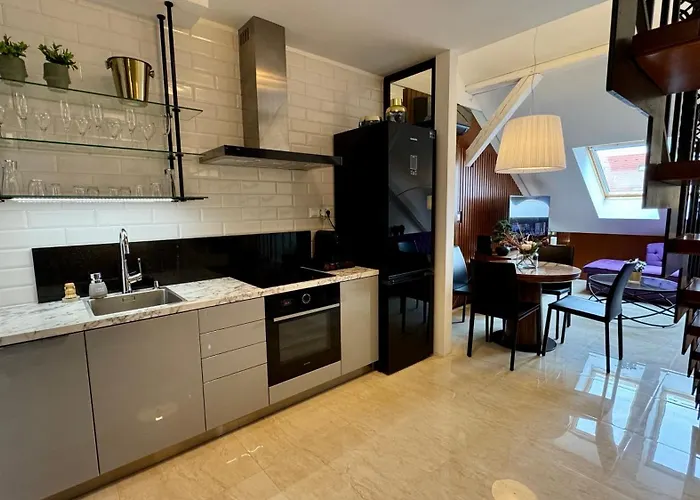 Apartment - Hlavna Ulica, Centrum, Netflix, Parking *